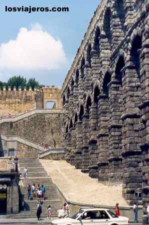 Éste es el acueducto de Segovia